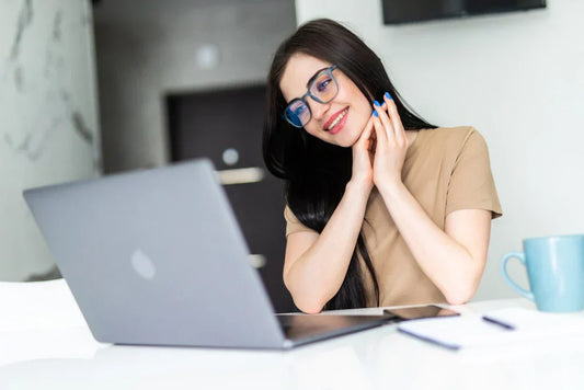 How to Protect Your Eyes from Digital Screen Strain: A Complete Guide